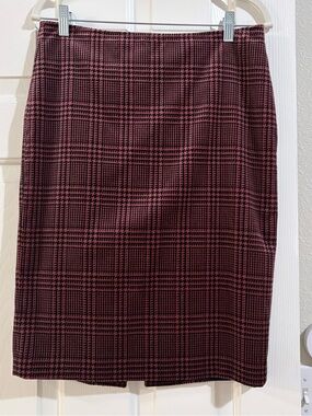 🎀Betsey Johnson Pink & Black Plaid Pencil Skirt with Bow. Like New.